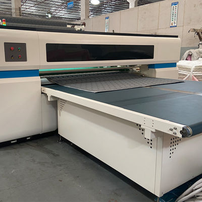 Funzionamento della non navetta dell'orlatrice del materasso del punto del macchinario industriale ZLT-HM 3-12mm di ZOLYTECH per le trapunte