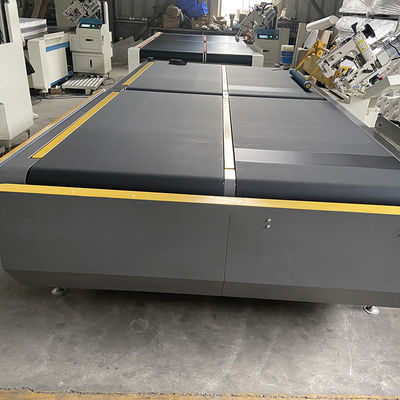 Bordo lanciante automatico ad alta velocità della macchina del bordo del nastro del materasso di ZOLYTECH ZLT-TE5A che cuce per i materassi