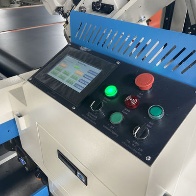Macchina per la sigillatura di materassi a ribaltamento automatico per materassi ZOLYTECH