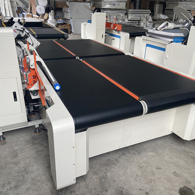 ZLT-TE4A 15-20pcs/h Flip automatico computerizzato 15-20pcs/h Tape Edge Machine 50-500mm Spessore di cucitura per materasso